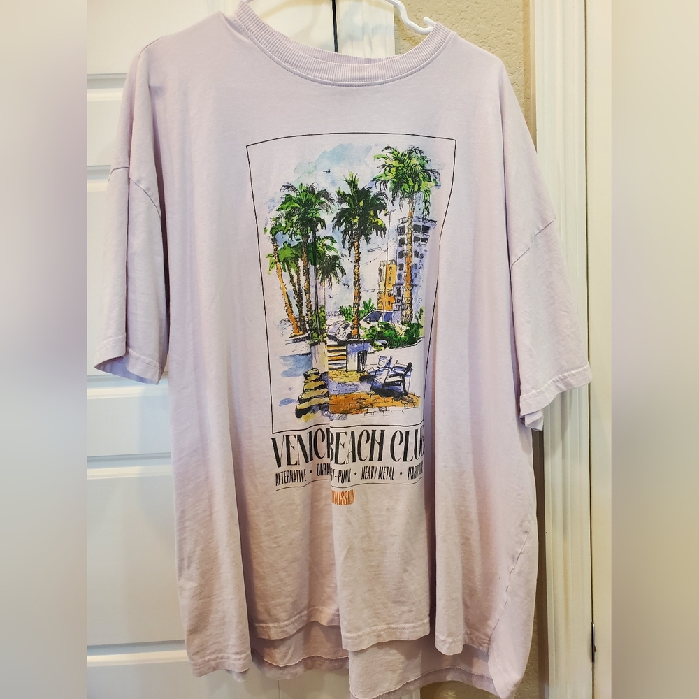 Modish‎ Rebel Tee